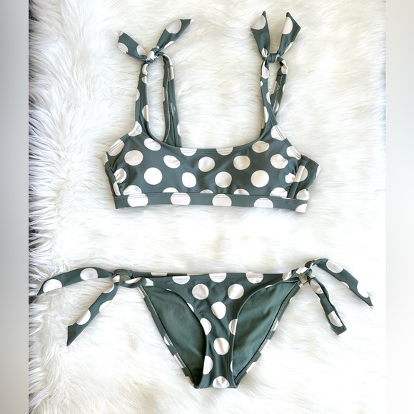 RESORT BIKINI